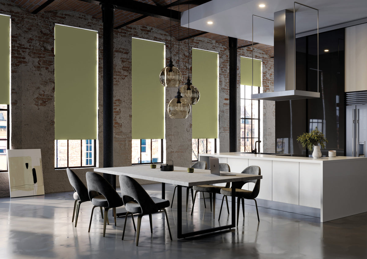 Made to measure blackout blinds