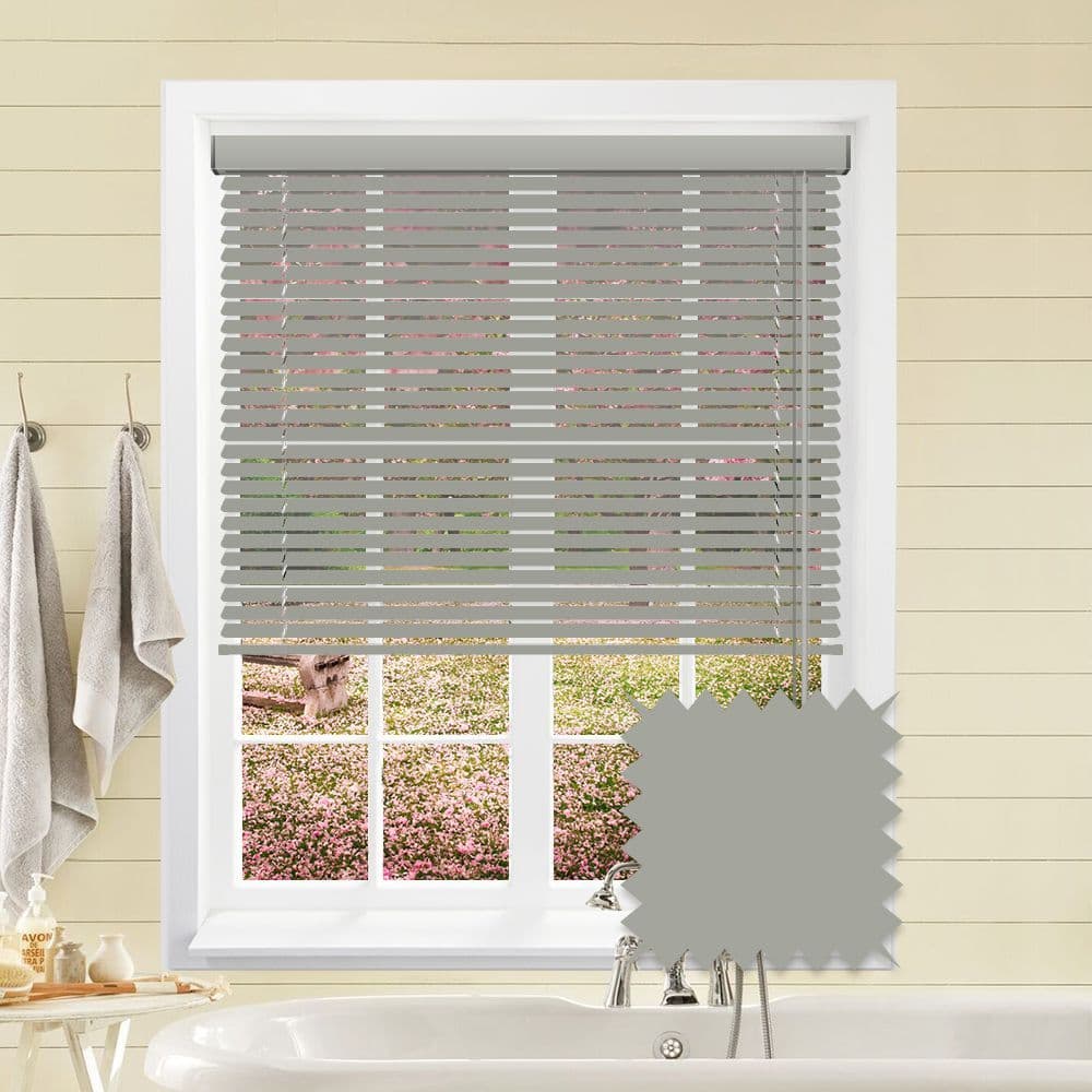 Pale Grey Matt Aluminium Venetian blind in Gravel.